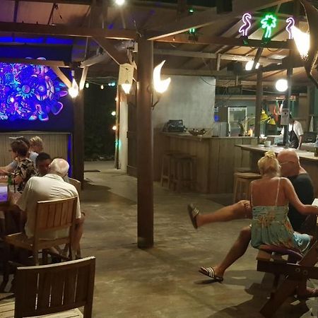 Adeng-Adeng Bungalows Gili Meno Exterior foto