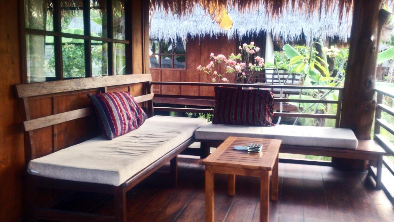 Adeng-Adeng Bungalows Gili Meno Habitación foto